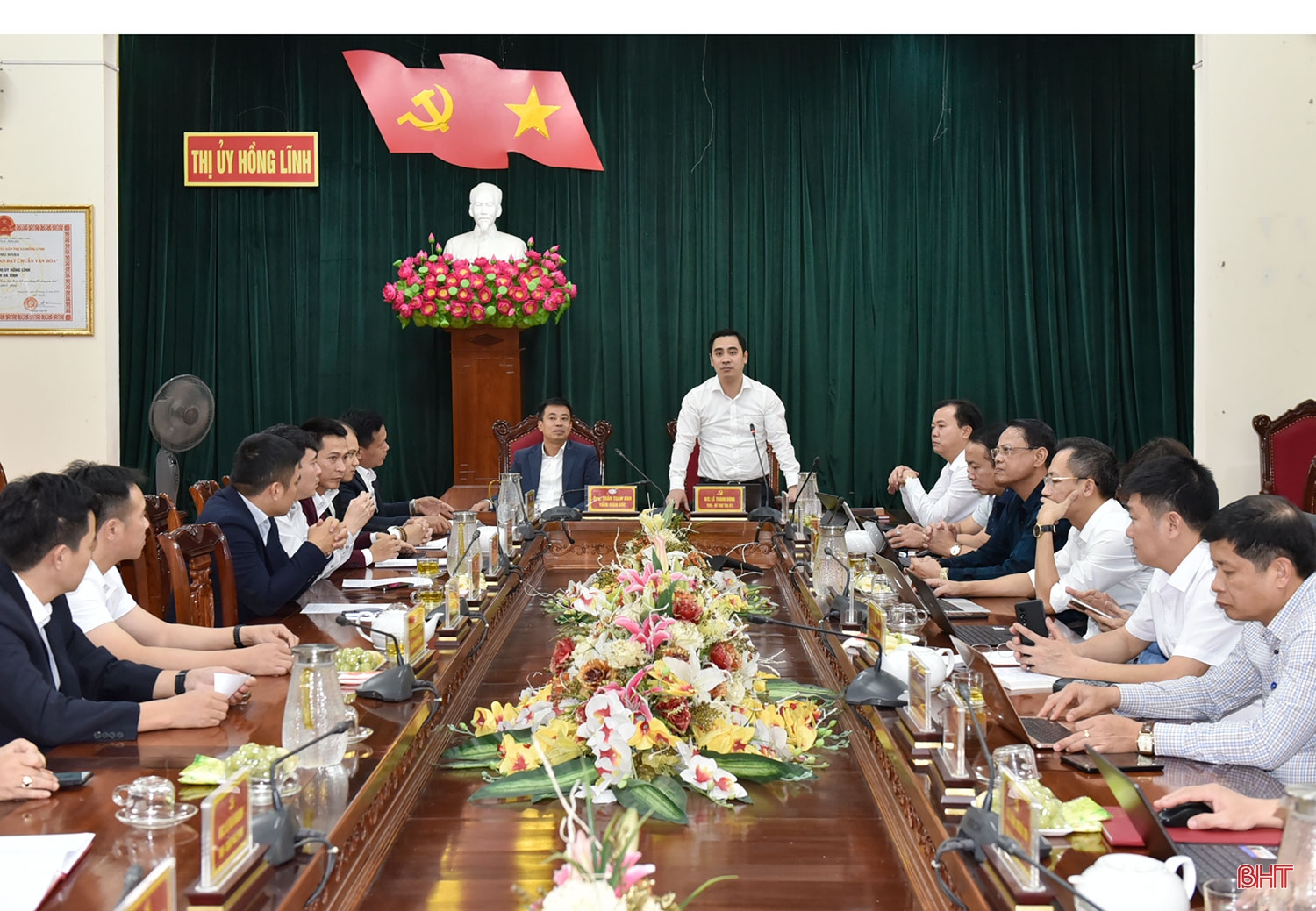 Phát triển trung tâm công nghiệp nhẹ phía Bắc tương xứng với tiềm năng, lợi thế (Bài 1): Động lực tăng trưởng của thị xã dưới chân núi Hồng