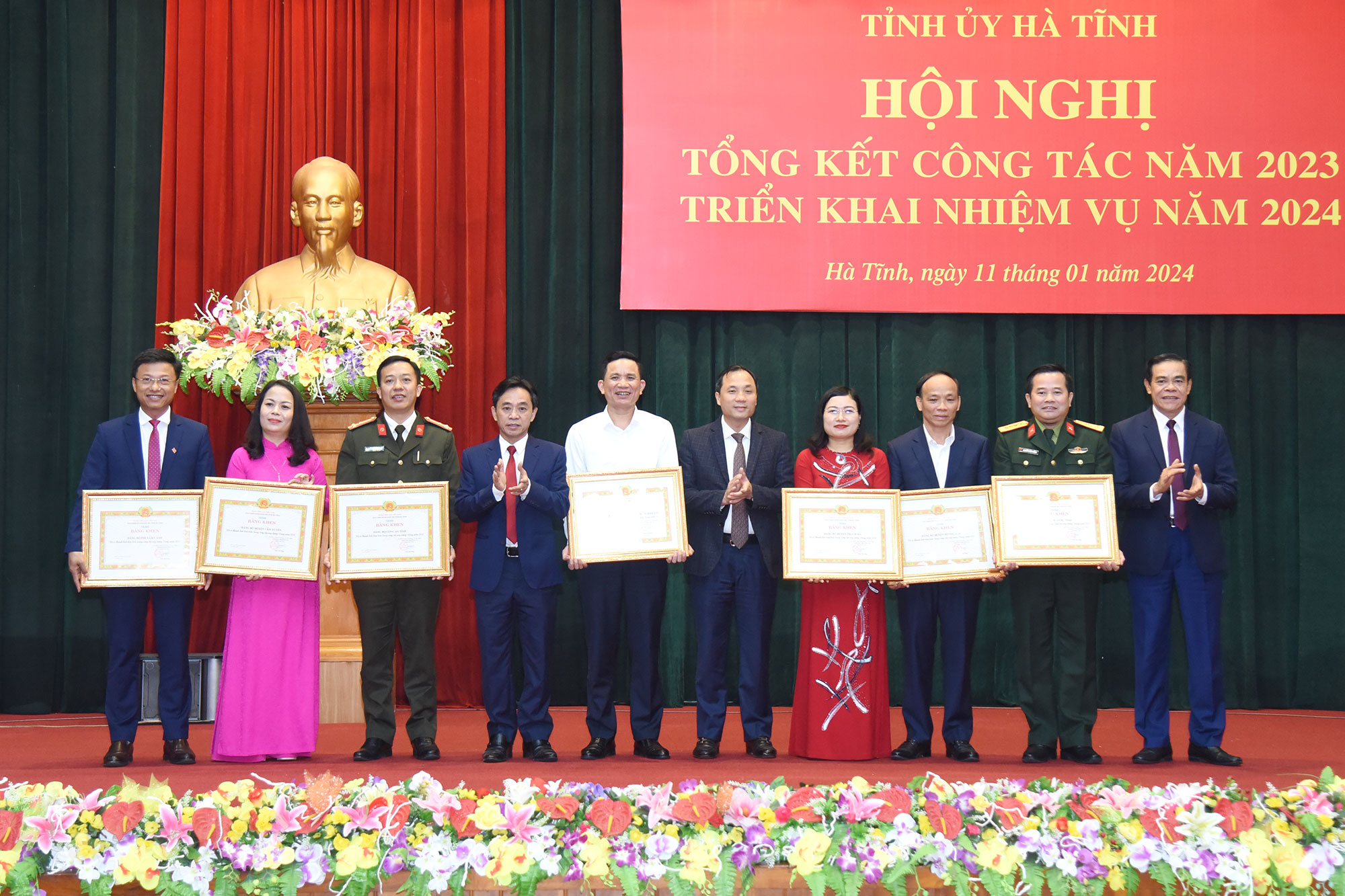 Tiếp tục đổi mới phương thức lãnh đạo của Đảng, phấn đấu đạt kết quả cao nhất các mục tiêu, nhiệm vụ Nghị quyết Đại hội Đảng bộ tỉnh