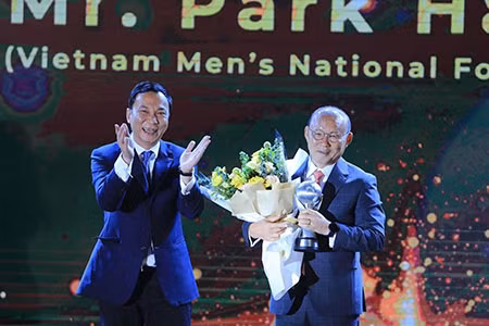 Việt Nam bội thu giải thưởng trong lễ trao giải AFF 2019