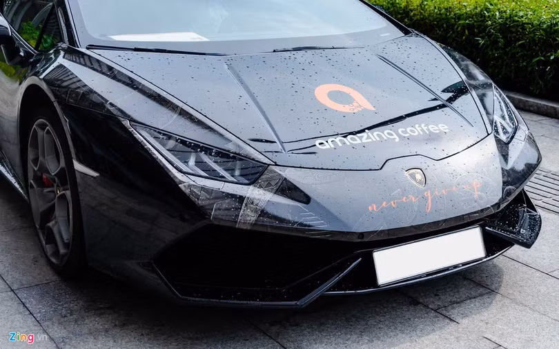 Lamborghini Huracan LP 610-4 chính hãng đầu tiên Việt Nam tái xuất