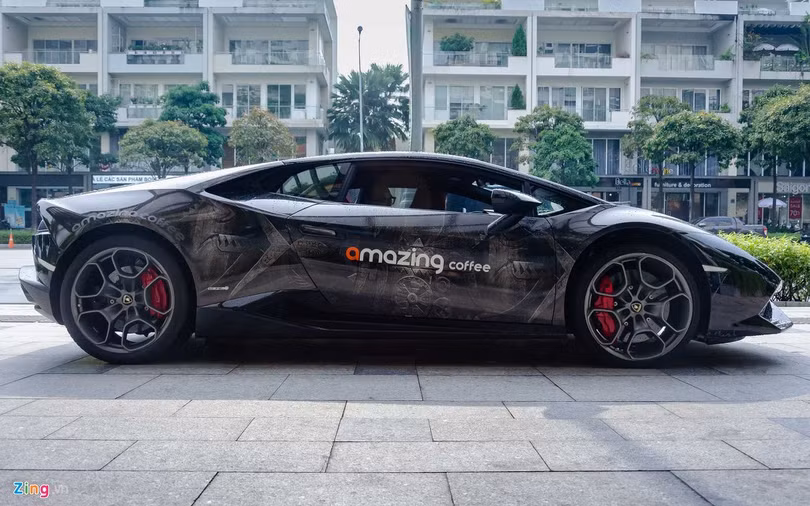 Lamborghini Huracan LP 610-4 chính hãng đầu tiên Việt Nam tái xuất