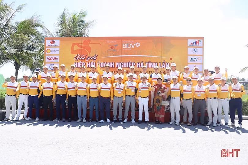 Giải Golf Hiệp hội Doanh nghiệp Hà Tĩnh huy động 100 triệu đồng ủng hộ Quỹ Tấm lòng vàng