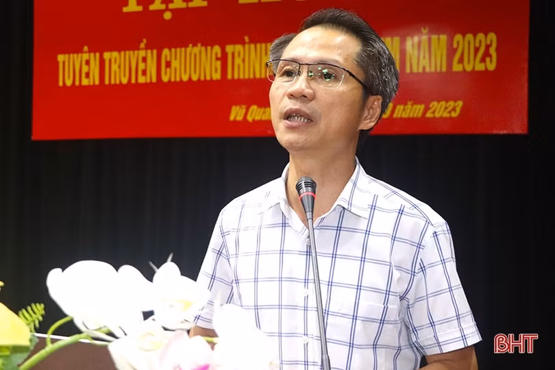 Nâng cao kiến thức cho cán bộ phụ trách nông thôn mới ở Vũ Quang