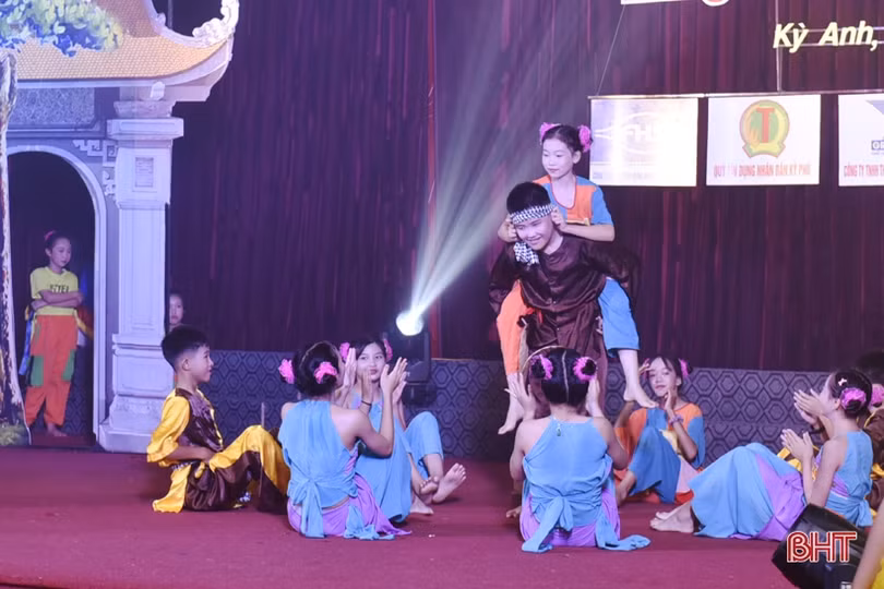 “Đêm hội Trăng Rằm- Lồng đèn thắp sáng ước mơ” cùng thiếu nhi Hà Tĩnh