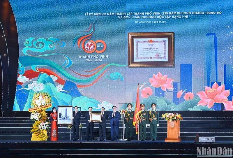 Kỷ niệm 60 năm thành lập thành phố Vinh, 235 năm Phượng Hoàng Trung Đô