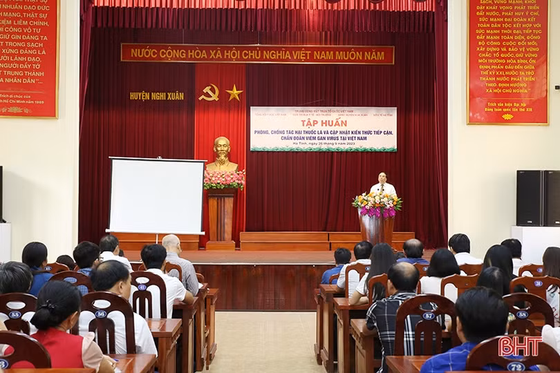 Tập huấn phòng chống tác hại của thuốc lá cho 200 cán bộ, nhân viên y tế