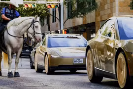 Tesla bị điều tra