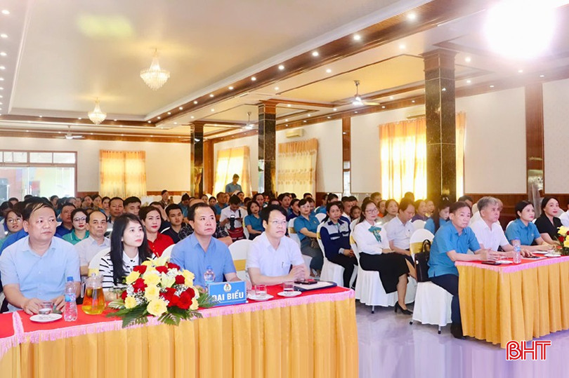 Đại biểu dự lễ phát động.