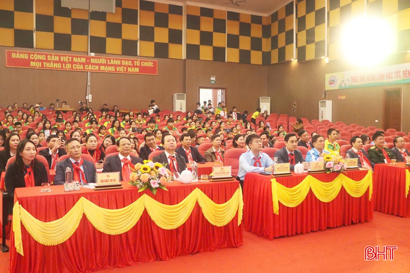 Đại biểu dự đại hội.