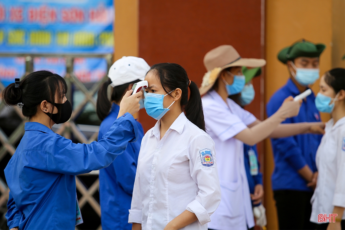 Kỳ thi đặc biệt với muôn người... giấu mặt