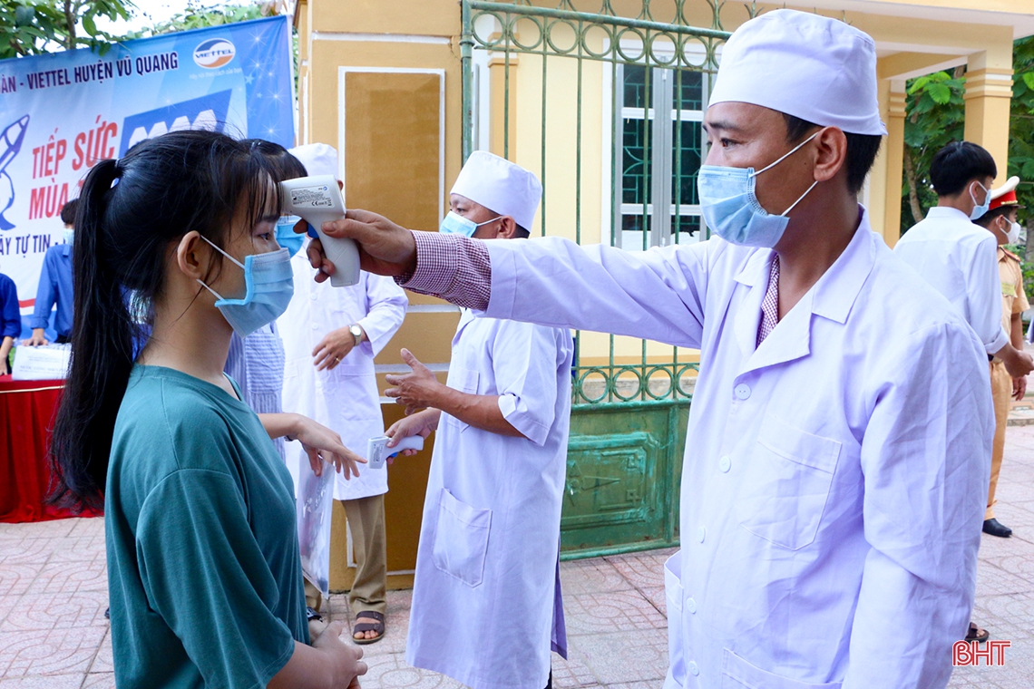 Kỳ thi đặc biệt với muôn người... giấu mặt
