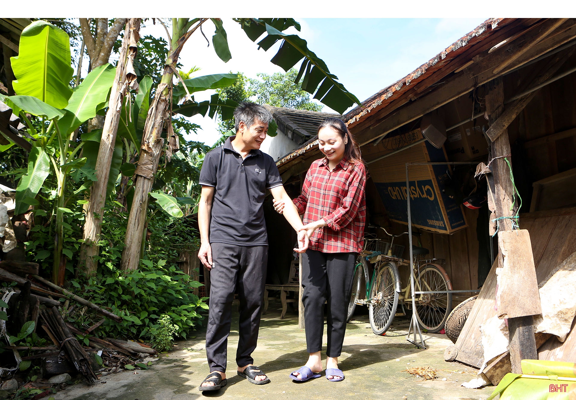 Mở cánh cửa cho học sinh nghèo học giỏi vào đại học - cần thêm sự cộng hưởng từ cộng đồng (Bài 1): Nữ sinh miền núi tự tin trên giảng đường học viện