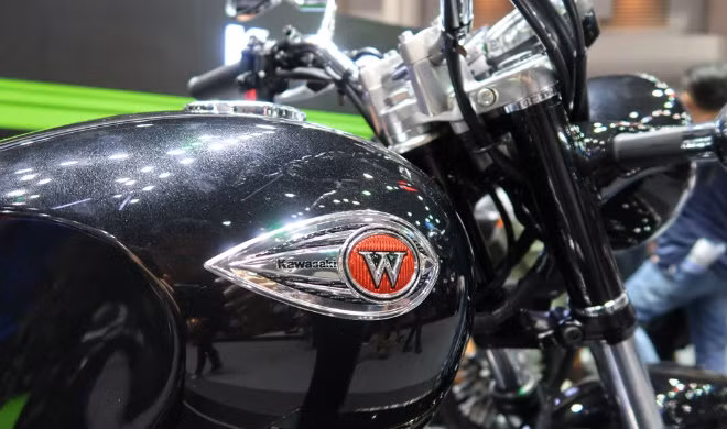 phat them xe no co dien kawasaki w250 vua ra mat