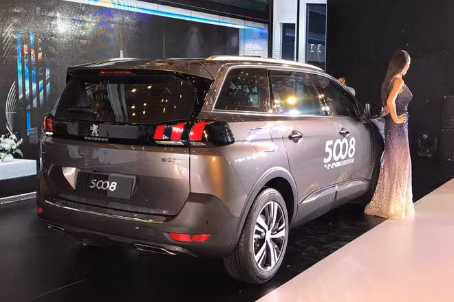 chot gia 1 349 ty dong peugeot 5008 khang dinh dang cap