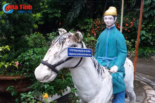 vuon kieu doc nhat vo nhi cua ong vua nuoi heo