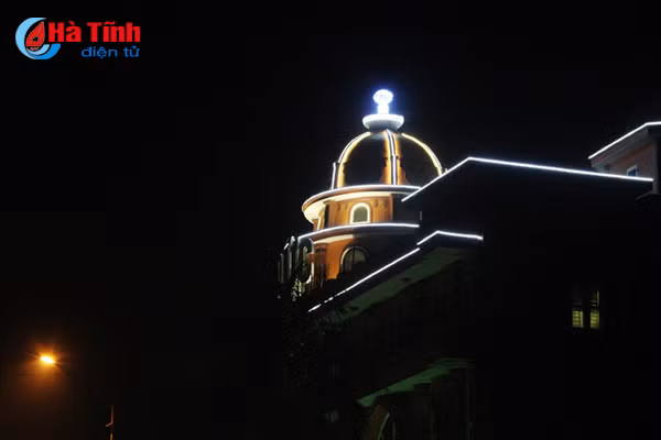 ron rang khong khi noel som o tp ha tinh