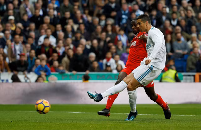 bo 5 qua bong vang di ronaldo con lai gi