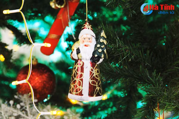 ron rang khong khi noel som o tp ha tinh