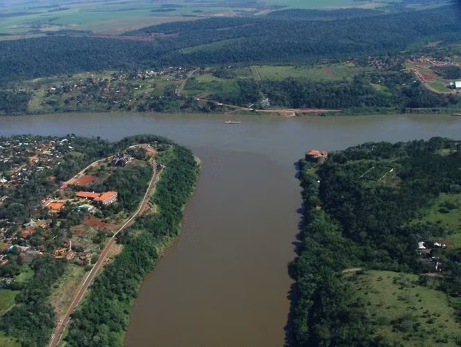 11 duong bien gioi quoc gia pha vo moi khuon mau