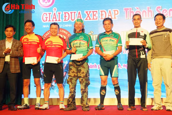 26 cua ro tranh tai giai dua xe dap thanh sen mo rong lan thu ii