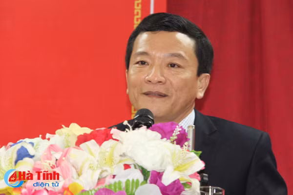 quan triet nghi quyet trung uong 6 cho can bo cot can khoi doanh nghiep