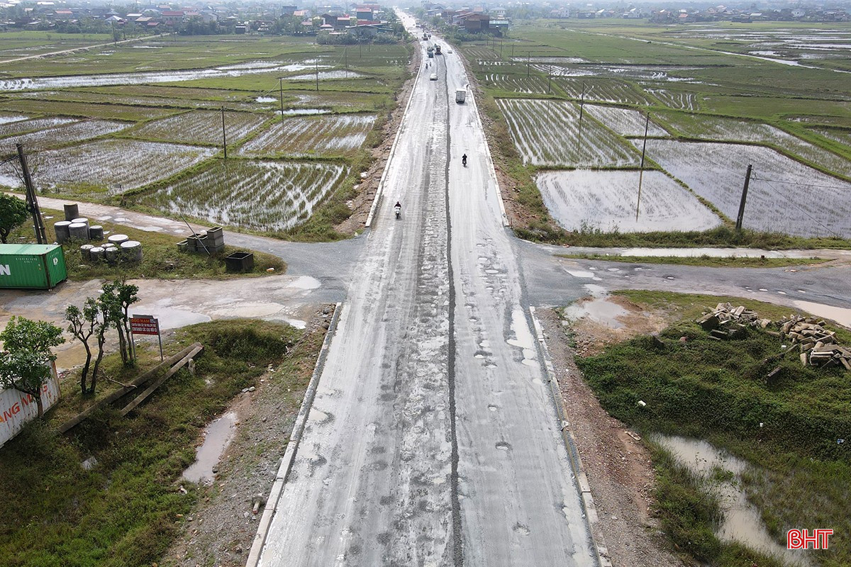 bqbht_br_nang-cap-quoc-lo-1-o-ha-tinh-14.jpg