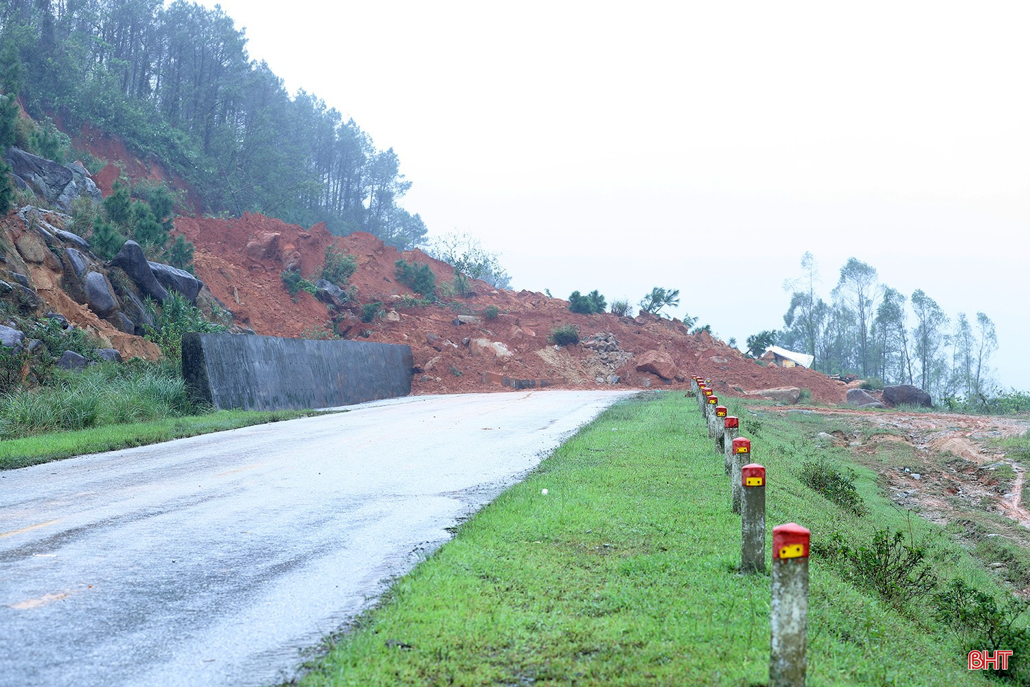 bqbht_br_sat-lo-duong-ven-bien-ha-tinh-12b.jpg