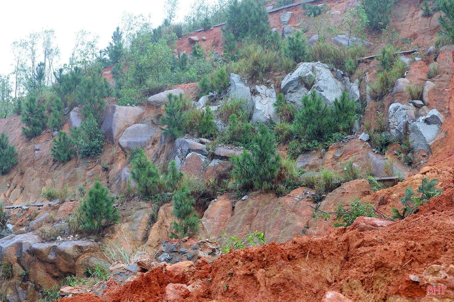 bqbht_br_sat-lo-duong-ven-bien-ha-tinh-12da.jpg