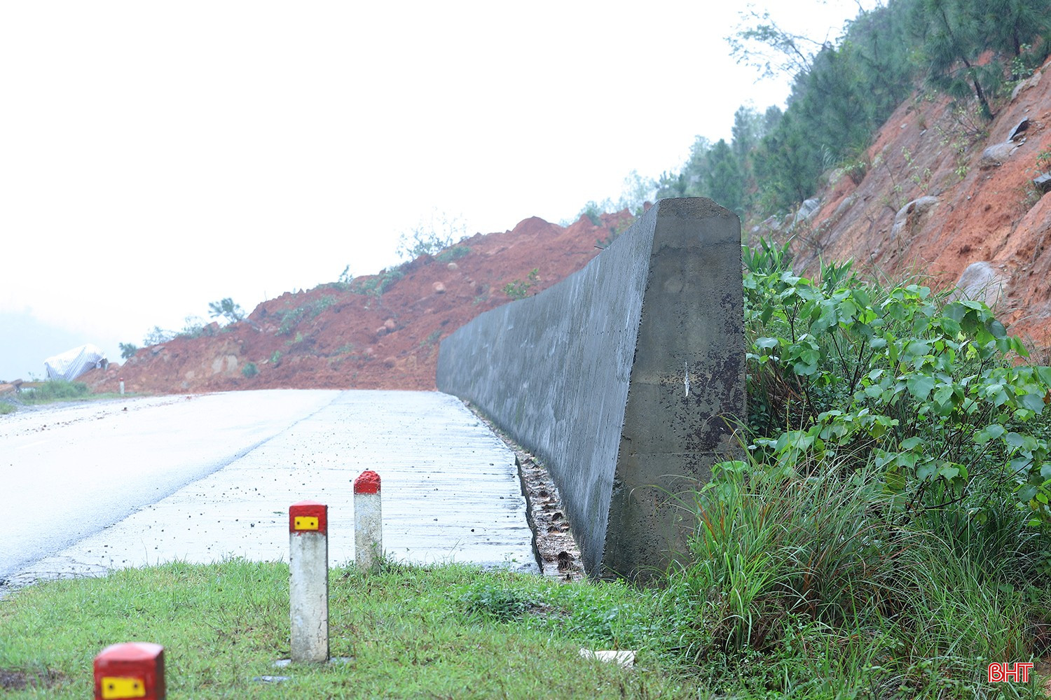 bqbht_br_sat-lo-duong-ven-bien-ha-tinh-9a.jpg