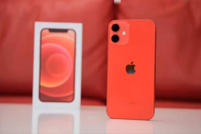 iPhone 12, iPad Air đồng loạt giảm giá cận Tết