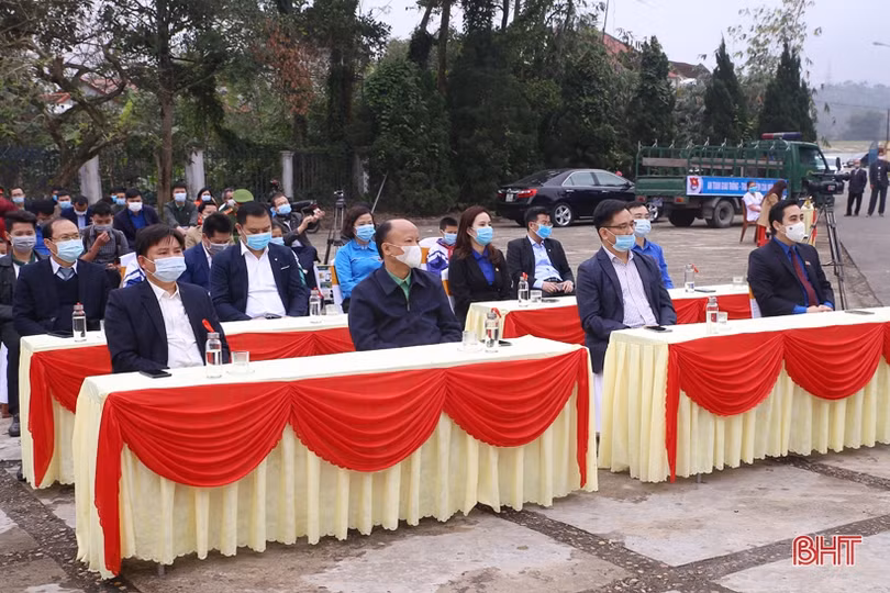 Tuổi trẻ Hà Tĩnh hành động chào mừng thành công Đại hội XIII của Đảng