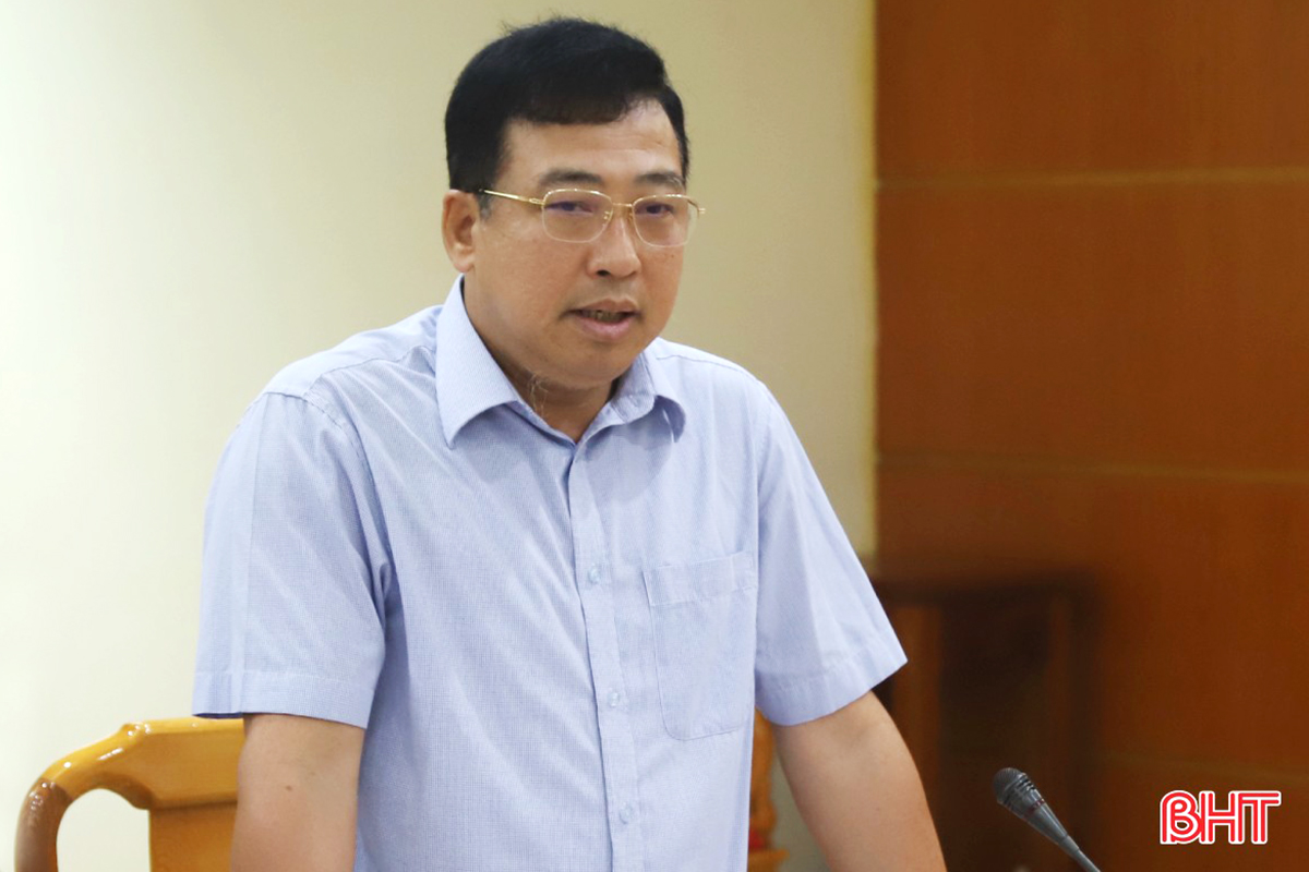 Phó Chủ tịch Thường trực HĐND tỉnh Trần Tú Anh: Các số liệu cần phải rà soát, đánh giá kỹ, đề cập đầy đủ, chính xác và có sự thống nhất.