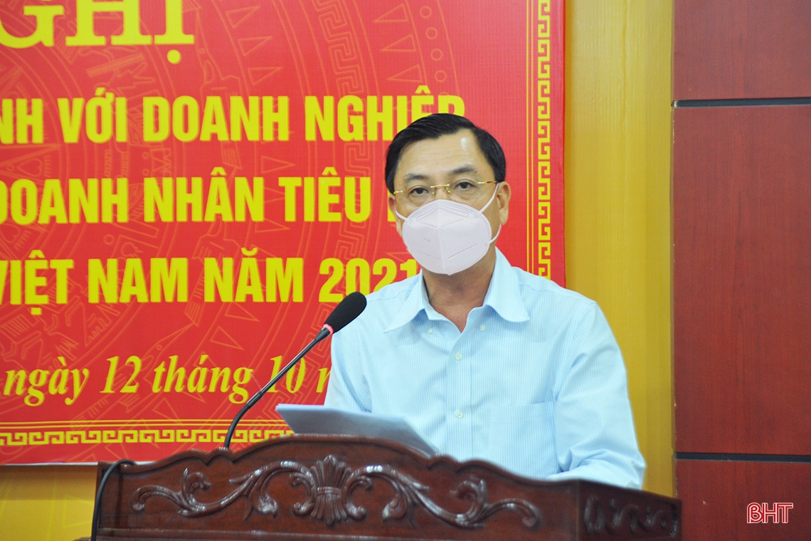 Hà Tĩnh đối thoại, tôn vinh doanh nghiệp, doanh nhân tiêu biểu dịp 13/10