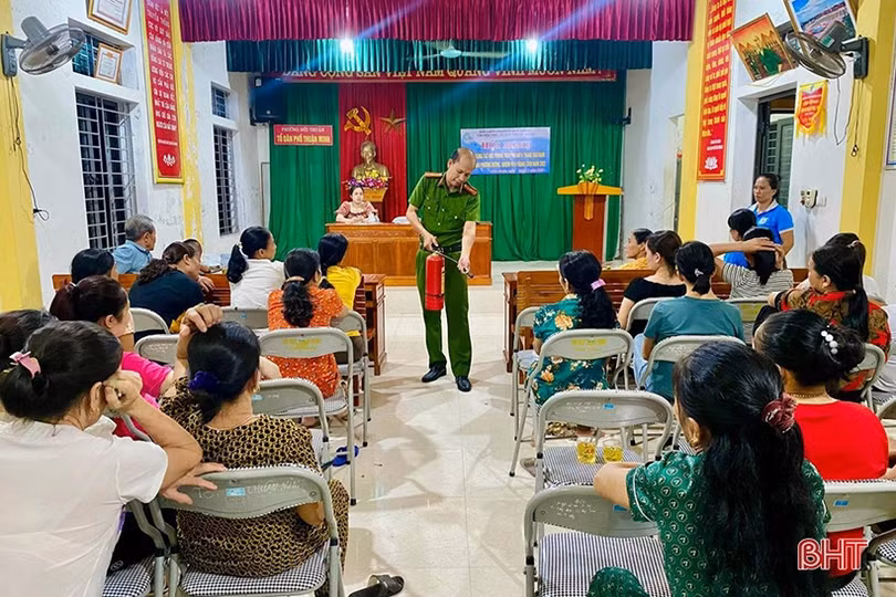 100% hộ gia đình ở thị xã Hồng Lĩnh trang bị bình chữa cháy