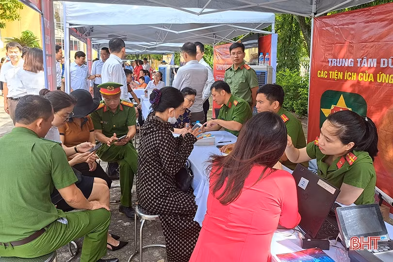 Huyện đầu tiên của Hà Tĩnh tổ chức ngày hội chuyển đổi số
