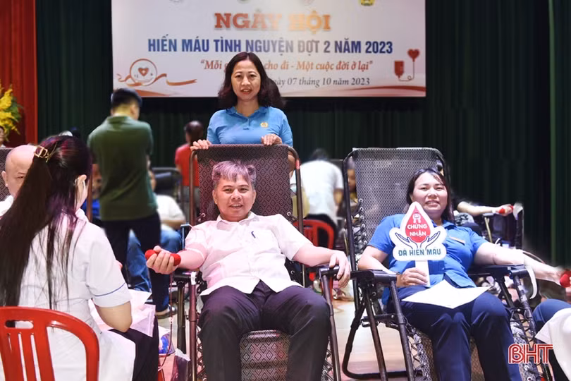 Thị xã Hồng Lĩnh thu hơn 191 đơn vị máu tại ngày hội hiến máu tình nguyện 