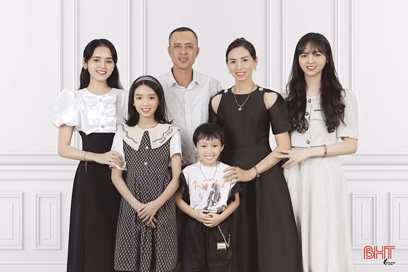 Chồng biết “chia ngọt, sẻ bùi”, vợ trở thành doanh nhân tiêu biểu