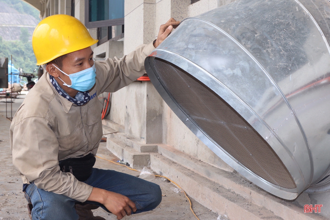Cận cảnh Nhà máy Thủy điện Ngàn Trươi trước ngày hòa lưới điện quốc gia