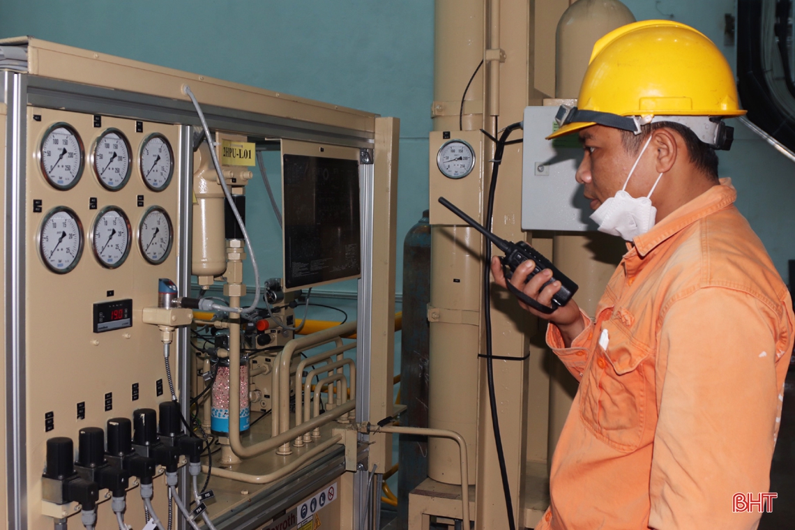 Cận cảnh Nhà máy Thủy điện Ngàn Trươi trước ngày hòa lưới điện quốc gia