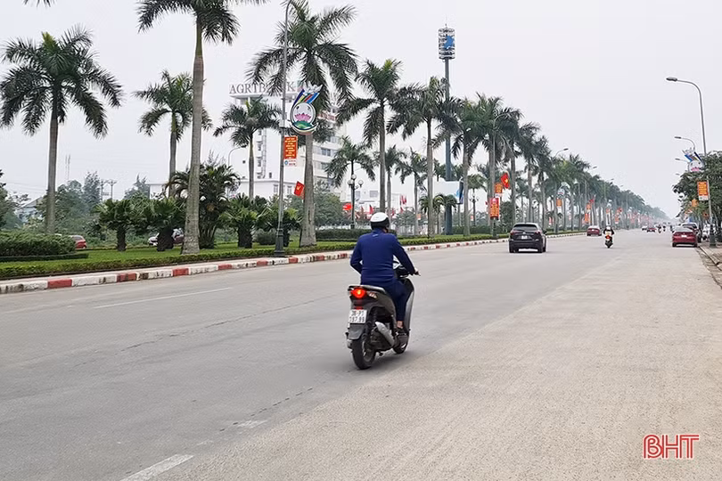 Mạnh tay xử lý, tình trạng “tiện đâu dừng, đỗ đó” ở TP Hà Tĩnh giảm