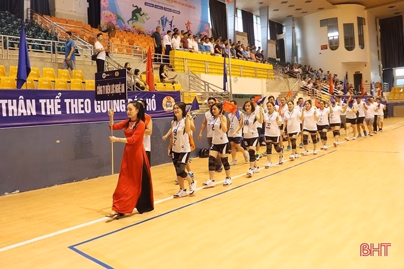 Hơn 110 VĐV tranh tài Hội thao cụm các công ty điện lực phía Nam diễn ra tại Hà Tĩnh