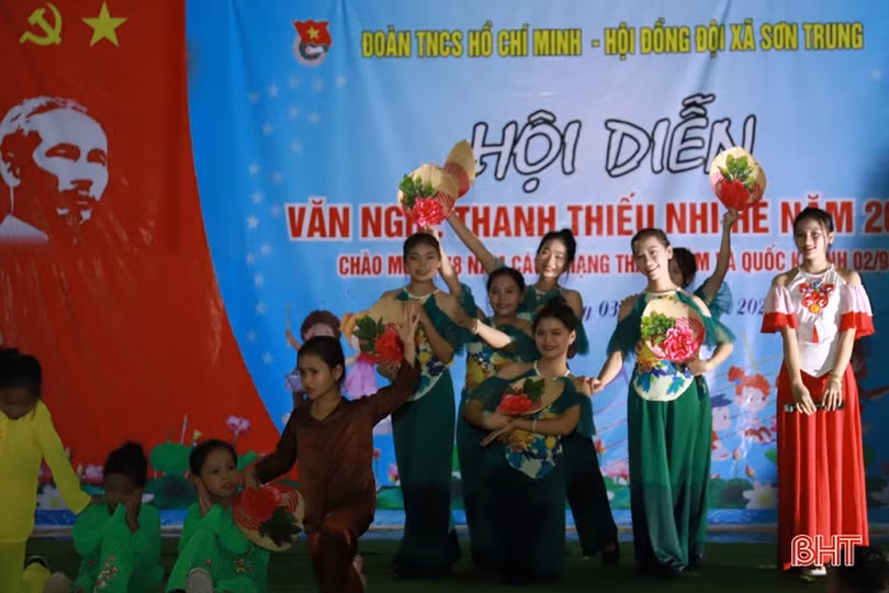 Nhiều hoạt động chào mừng các ngày lễ lớn ở Hương Sơn