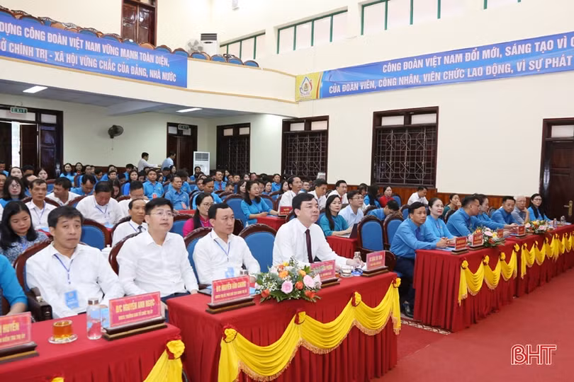 Ông Lê Thanh Nghị được bầu giữ chức Chủ tịch Liên đoàn Lao động thị xã Kỳ Anh
