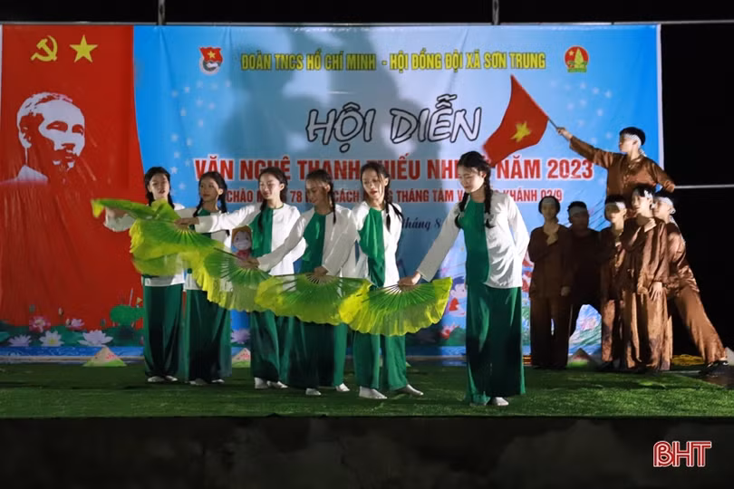 Nhiều hoạt động chào mừng các ngày lễ lớn ở Hương Sơn