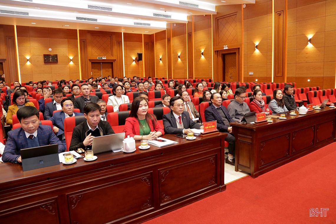 Hà Tĩnh tổng kết hoạt động báo chí, trao Giải Búa liềm vàng cấp tỉnh năm 2022