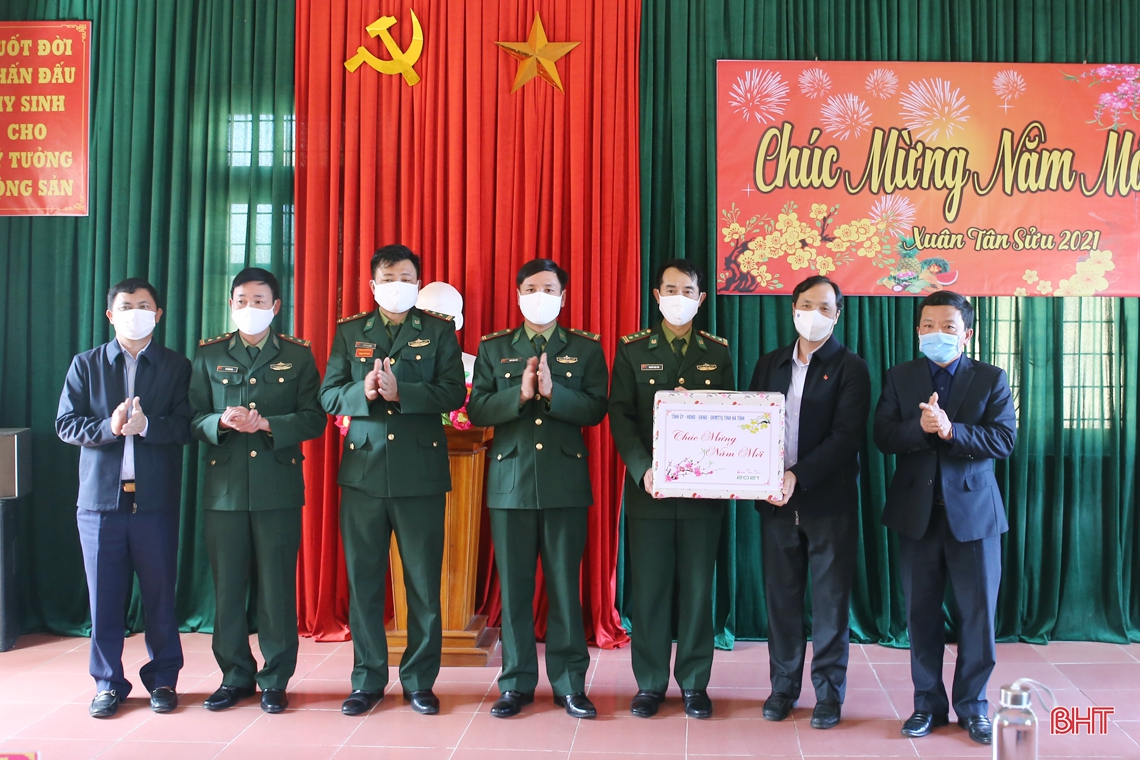 Bí thư Tỉnh ủy kiểm tra công tác sẵn sàng chiến đấu khu vực phía Nam Hà Tĩnh