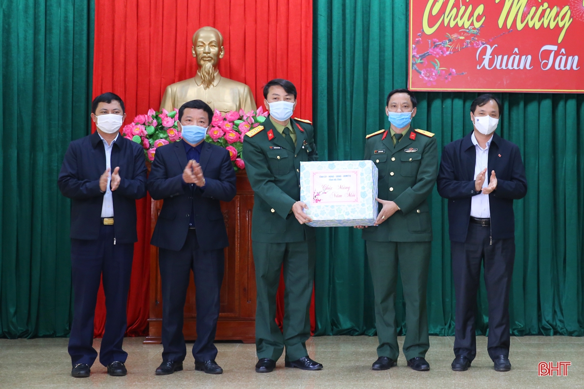 Bí thư Tỉnh ủy kiểm tra công tác sẵn sàng chiến đấu khu vực phía Nam Hà Tĩnh
