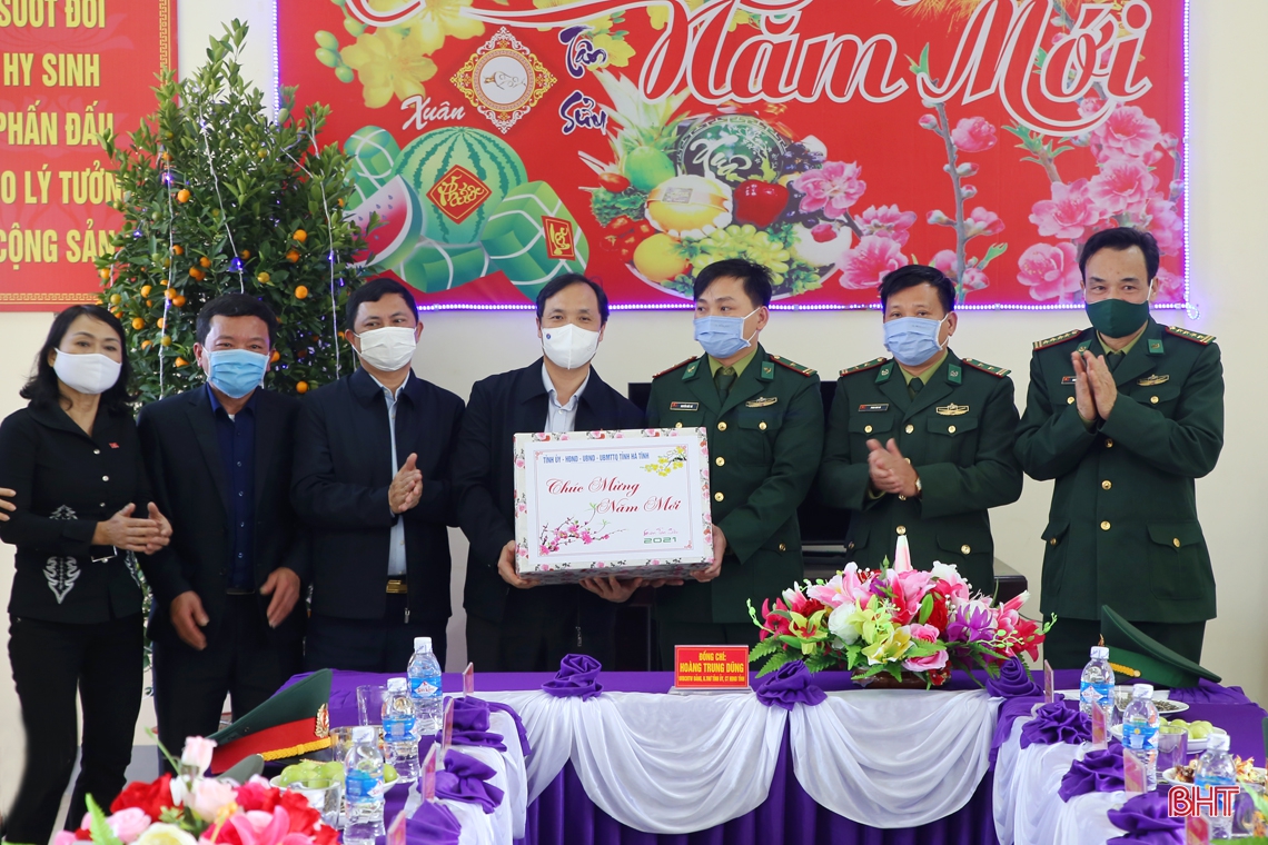 Bí thư Tỉnh ủy kiểm tra công tác sẵn sàng chiến đấu khu vực phía Nam Hà Tĩnh