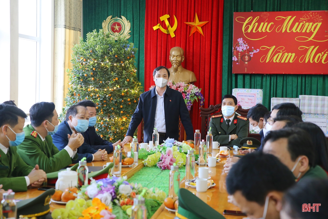 Bí thư Tỉnh ủy kiểm tra công tác sẵn sàng chiến đấu khu vực phía Nam Hà Tĩnh