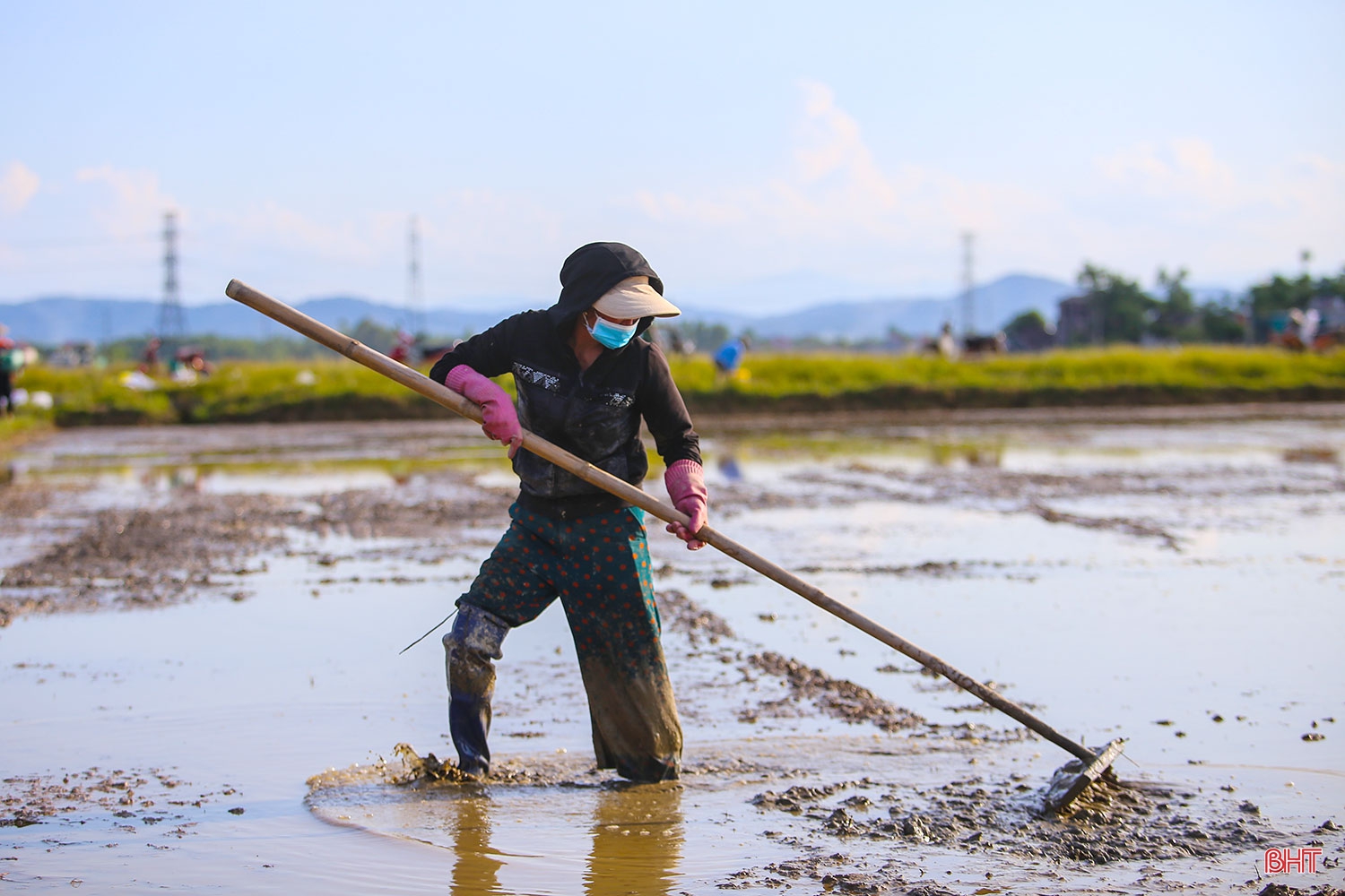 Xuôi dòng Kẻ Gỗ…